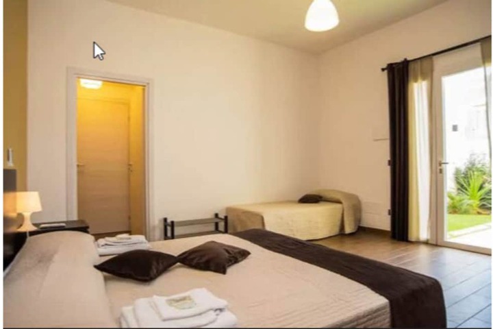 Room 21 of 42