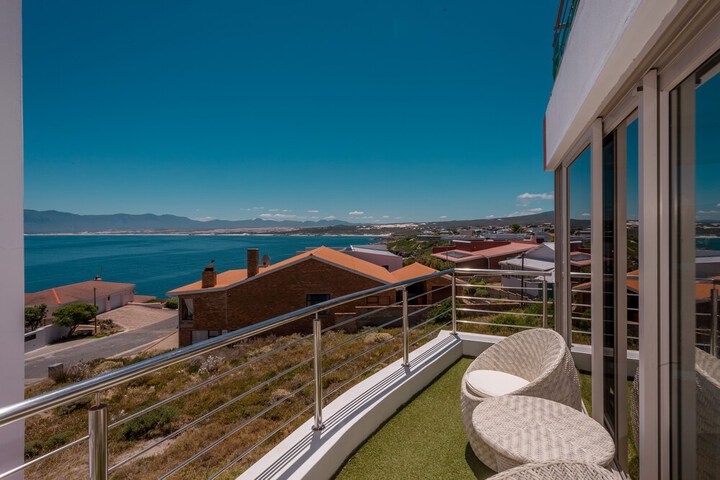 Terrace/Patio 23 of 47