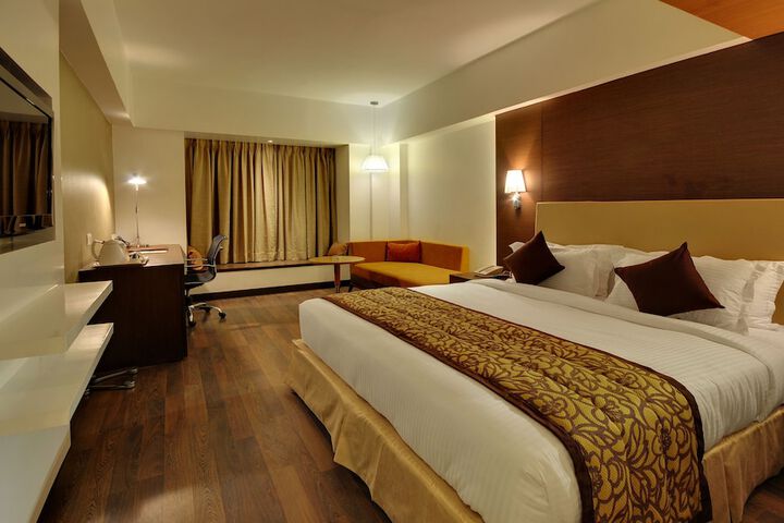 Room 18 of 52
