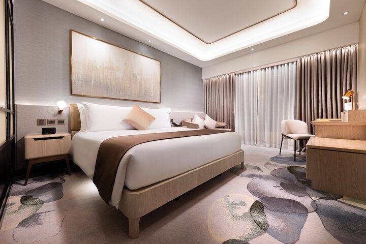 Room 7 of 38