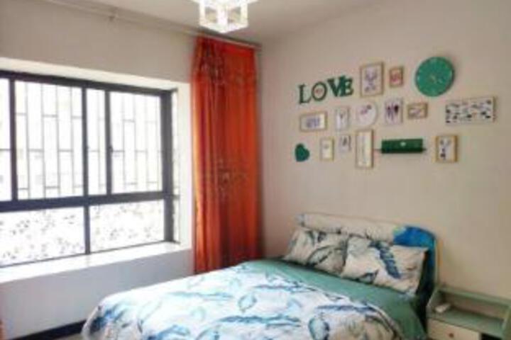 Room 6 of 7