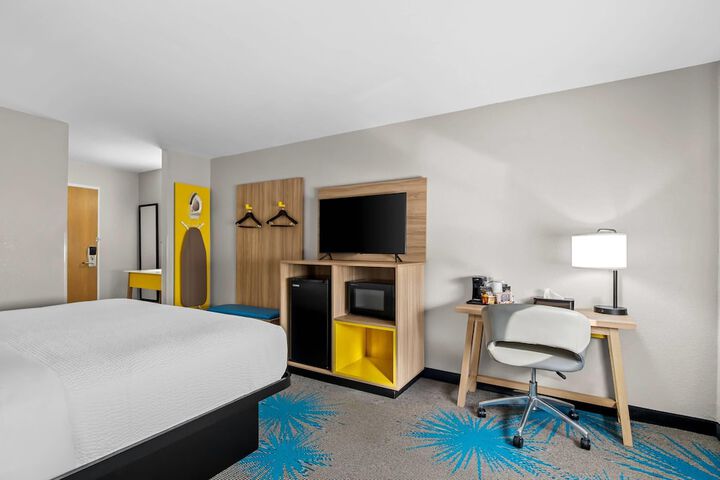 Room 12 of 41