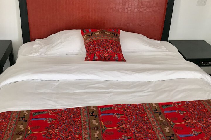 Renovated Kingbed (36 of 38)