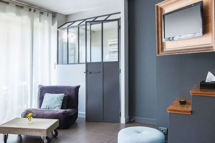 Room 21 of 65