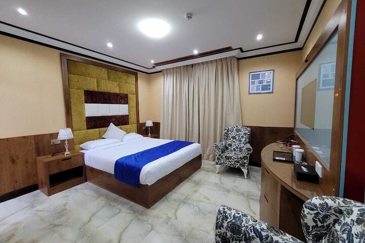 Room 8 of 41