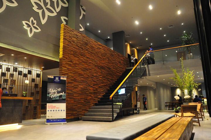 Guest Lobby