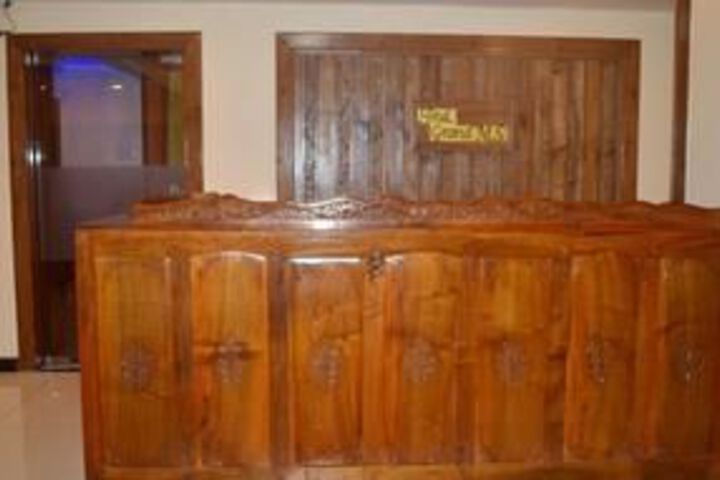 Hotel Grand M.S Srinagar