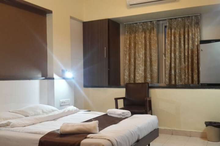 Room 34 of 54