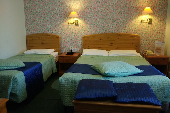 Room 3 of 45