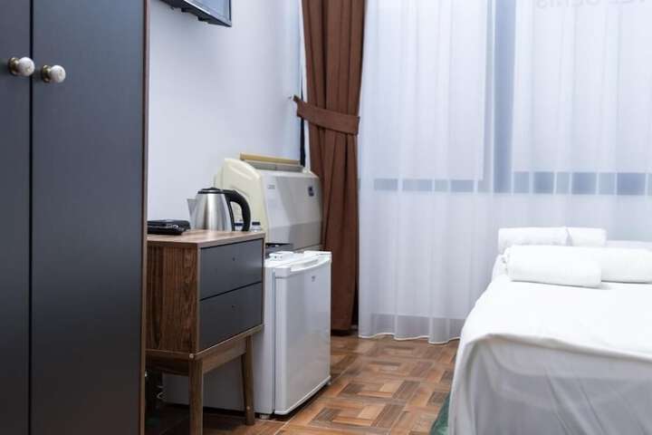 Room 20 of 32