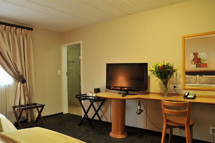 Room 12 of 21
