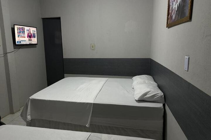 Room 5 of 34