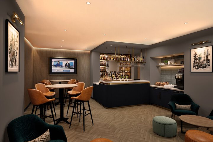 Lobby lounge