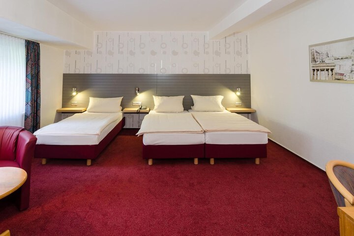 Room 15 of 49