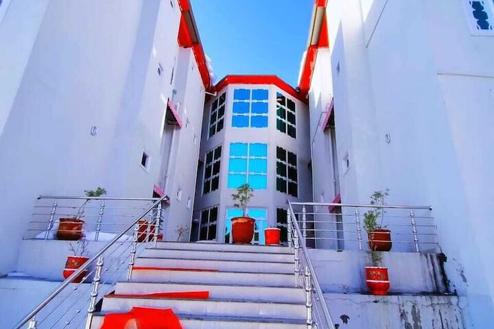 Exterior of Green Hilton Hotel Shangla