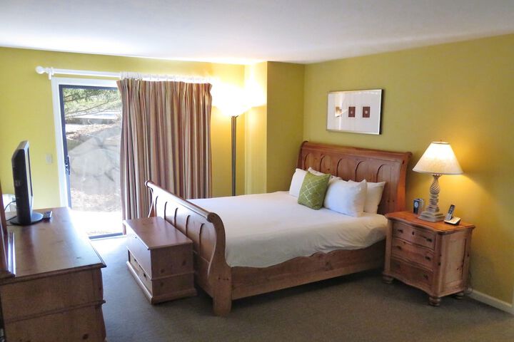 Room 3 of 67