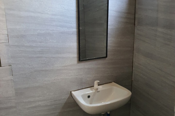 Room 17 of 65