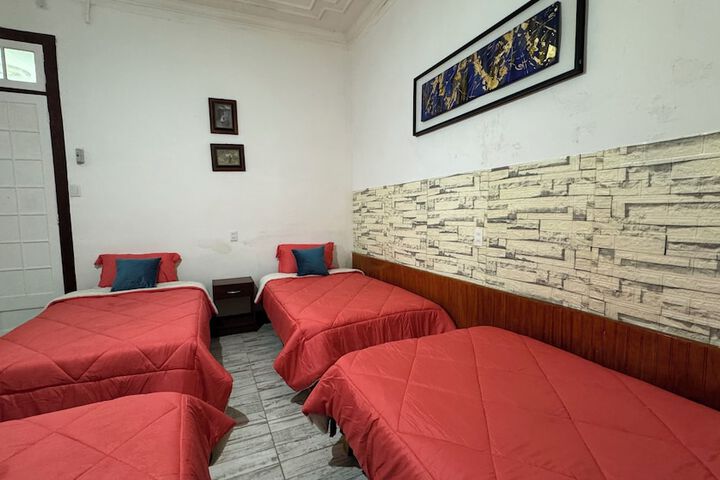 Room 12 of 96