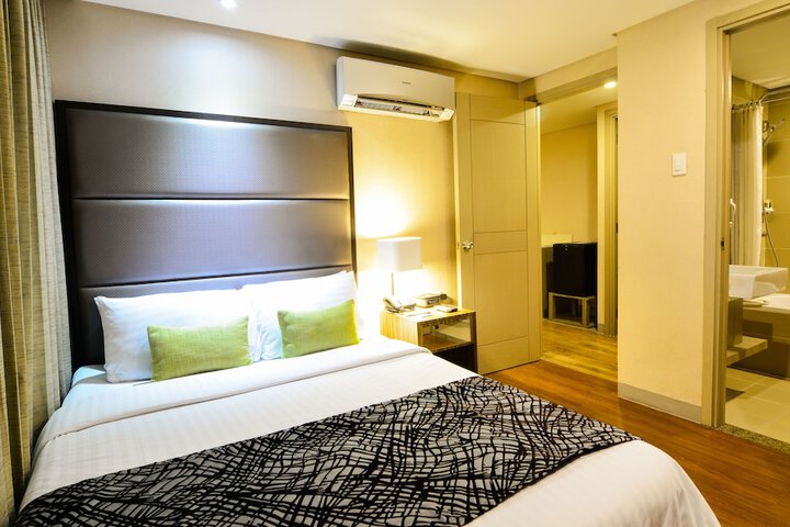 Room 7 of 58