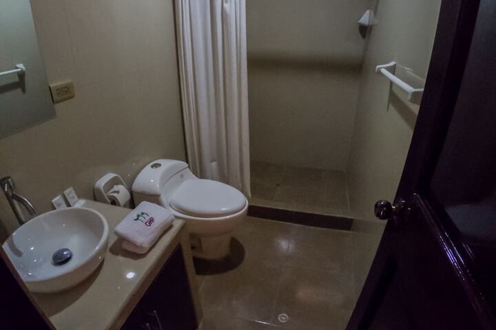 Room 17 of 42