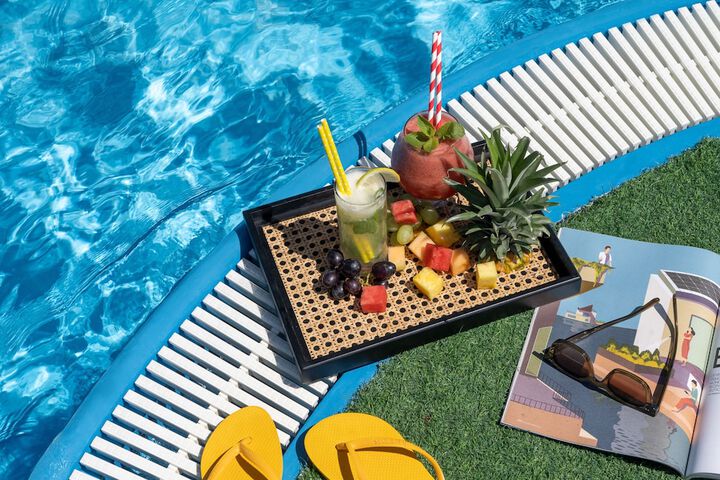 Hotel with Pool