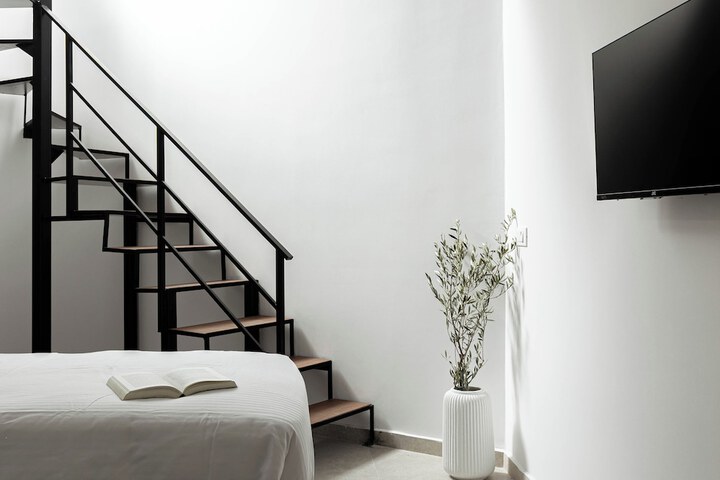Room 12 of 51