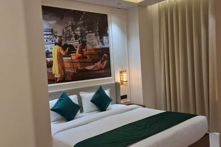 Room 18 of 34