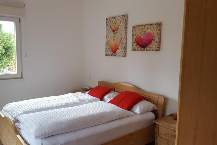 Room 13 of 63