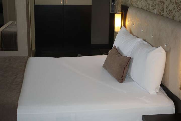Room 5 of 24