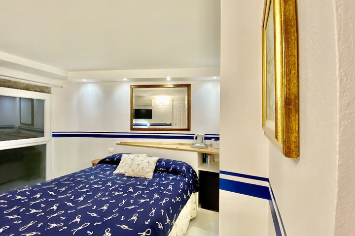 Room 21 of 190