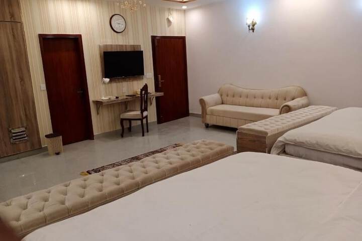 Room 20 of 27