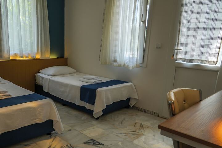 Room 10 of 62