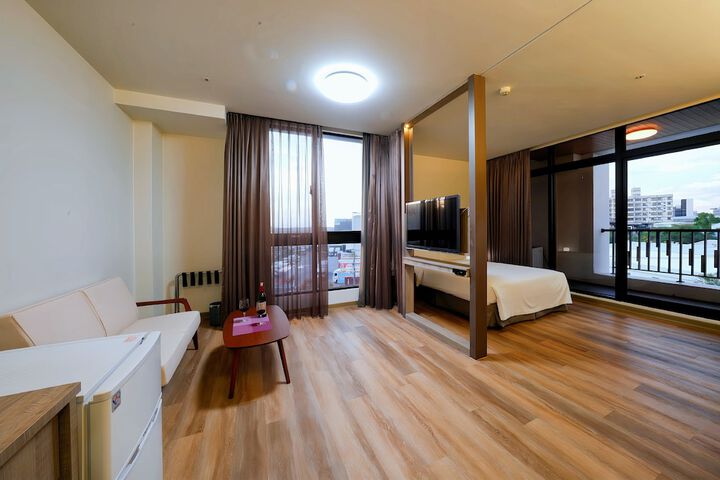 Room 38 of 155