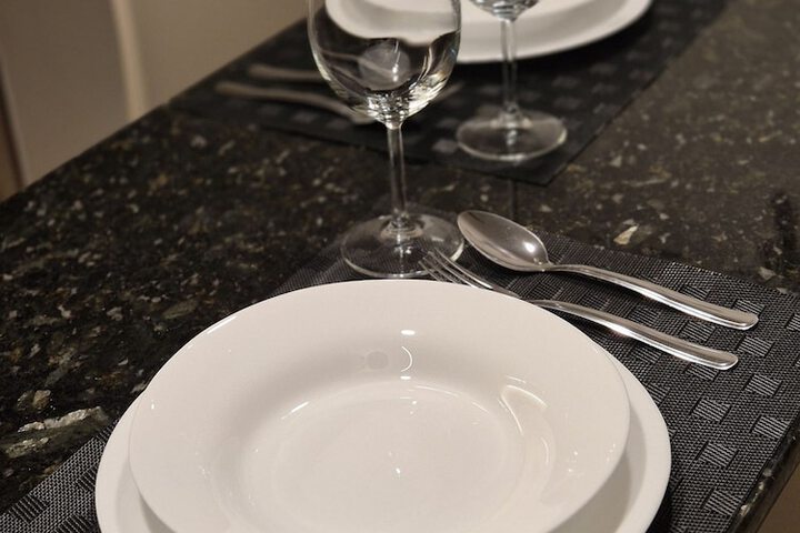 Dining 38 of 42