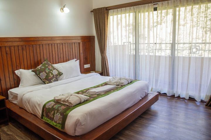 Room 2 of 13