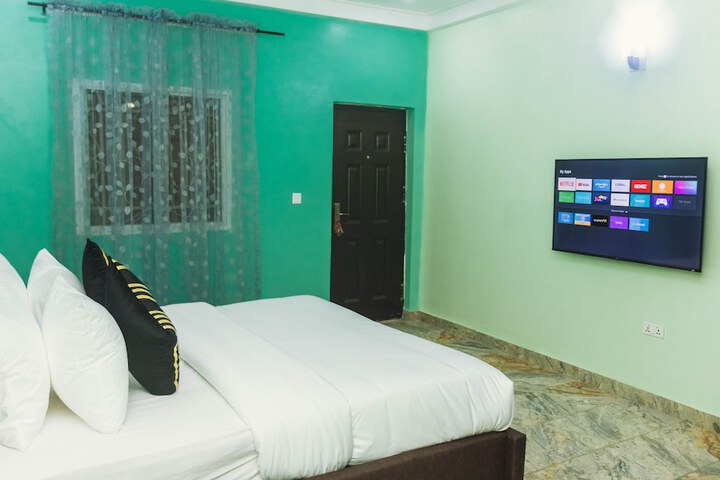 Room 10 of 22