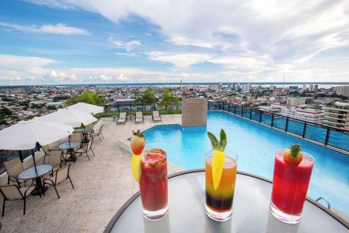 Hotel Pool