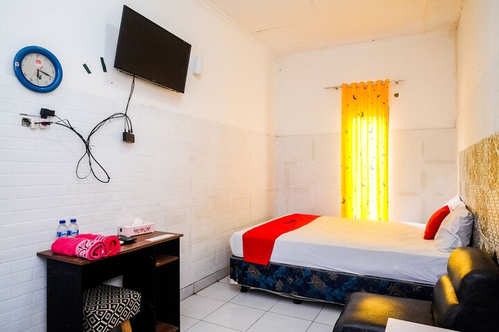 Room 10 of 42