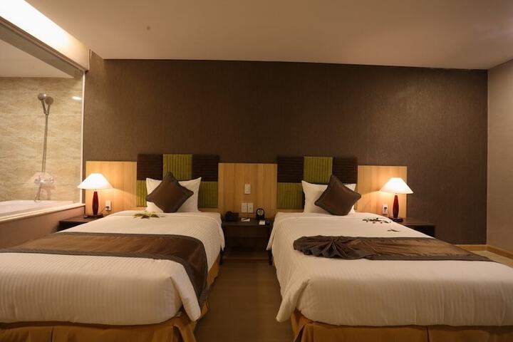 Room 15 of 67