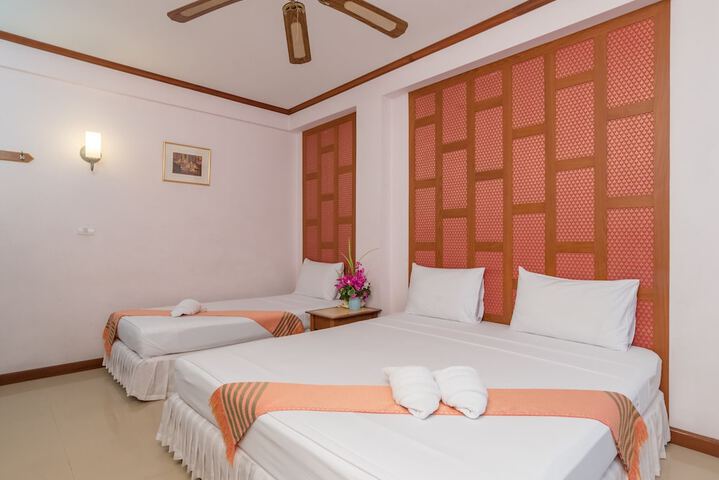 Room 5 of 24