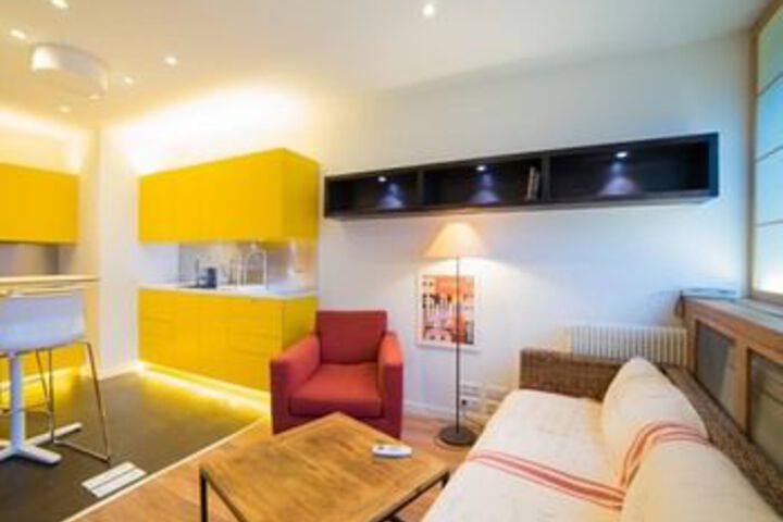 Room 14 of 15