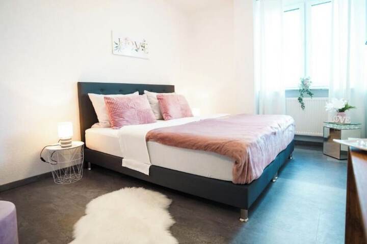 Room 8 of 13
