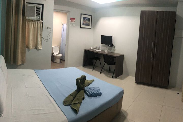 Room 6 of 59