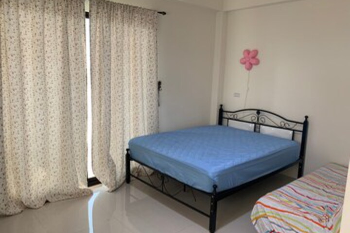 Room 20 of 29