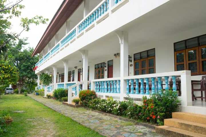 Weekender Bungalow