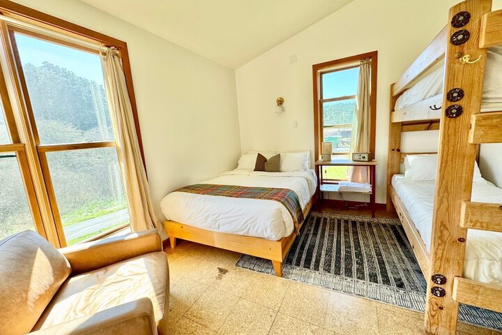 Room 7 of 38