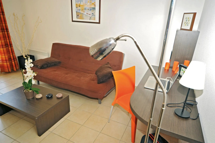 Room 15 of 21