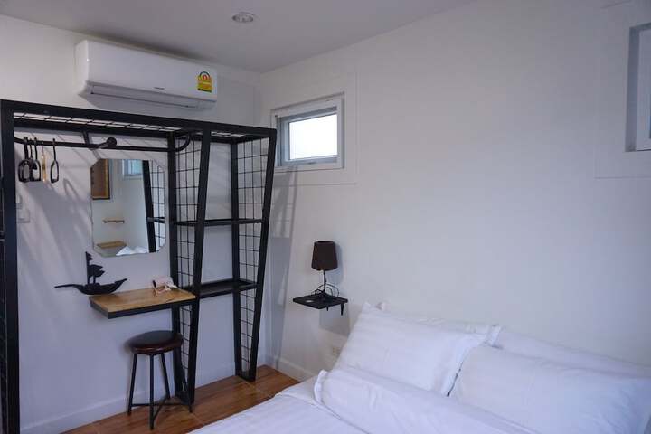 Room 18 of 62