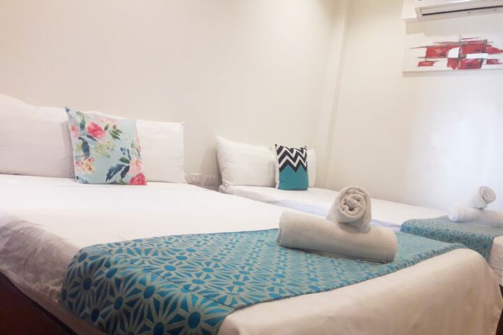Room 51 of 152