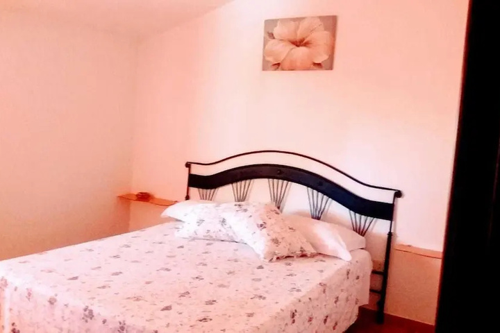 Room 2 of 13